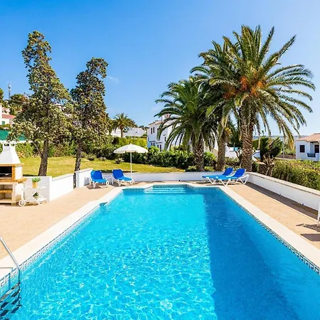 Holiday home Sun Paradise *